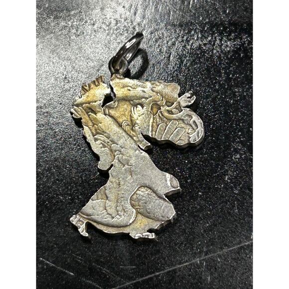 RARE Pair Of US Silver Cut-Out Coins . Morgan Dollar And Walking Liberty Jewelry - Picture 11 of 16